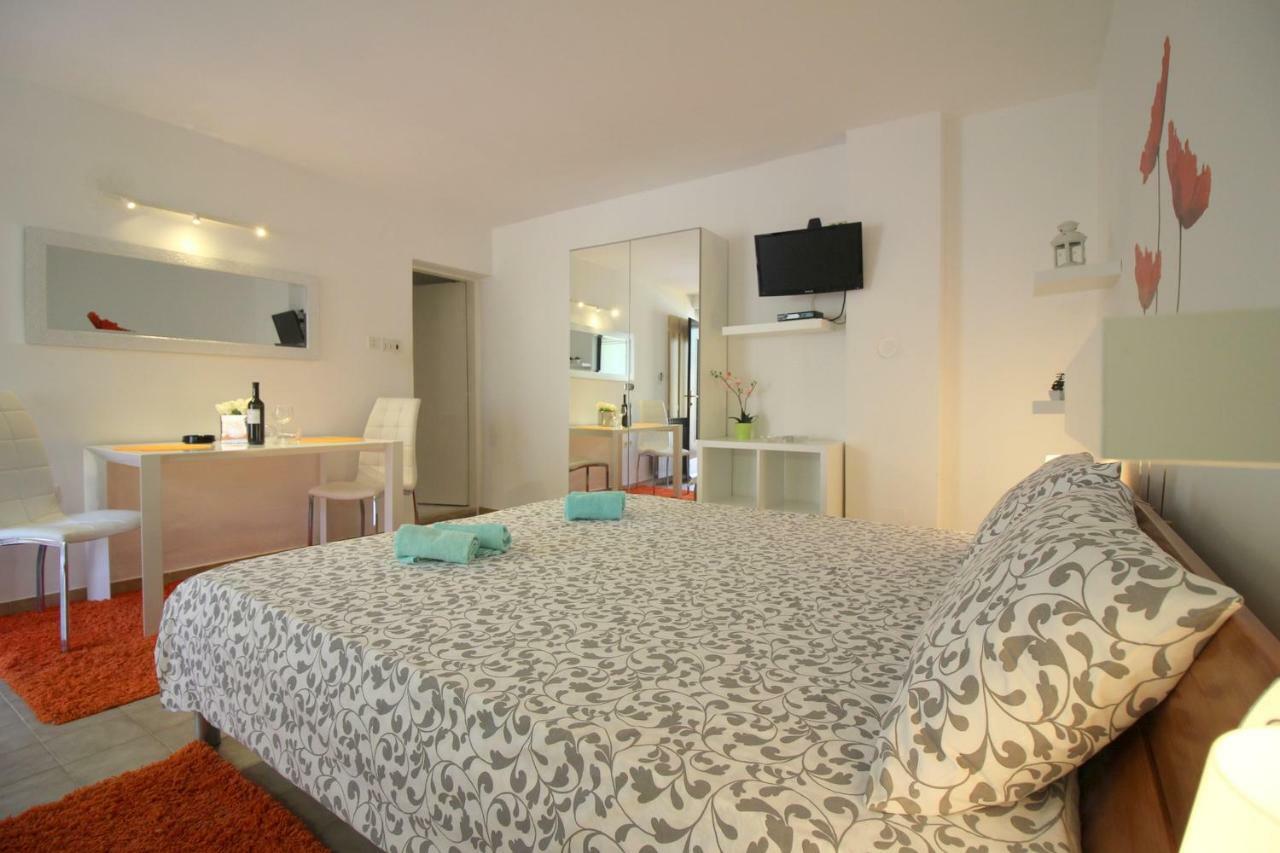 Apartments Sabina 波雷奇 外观 照片