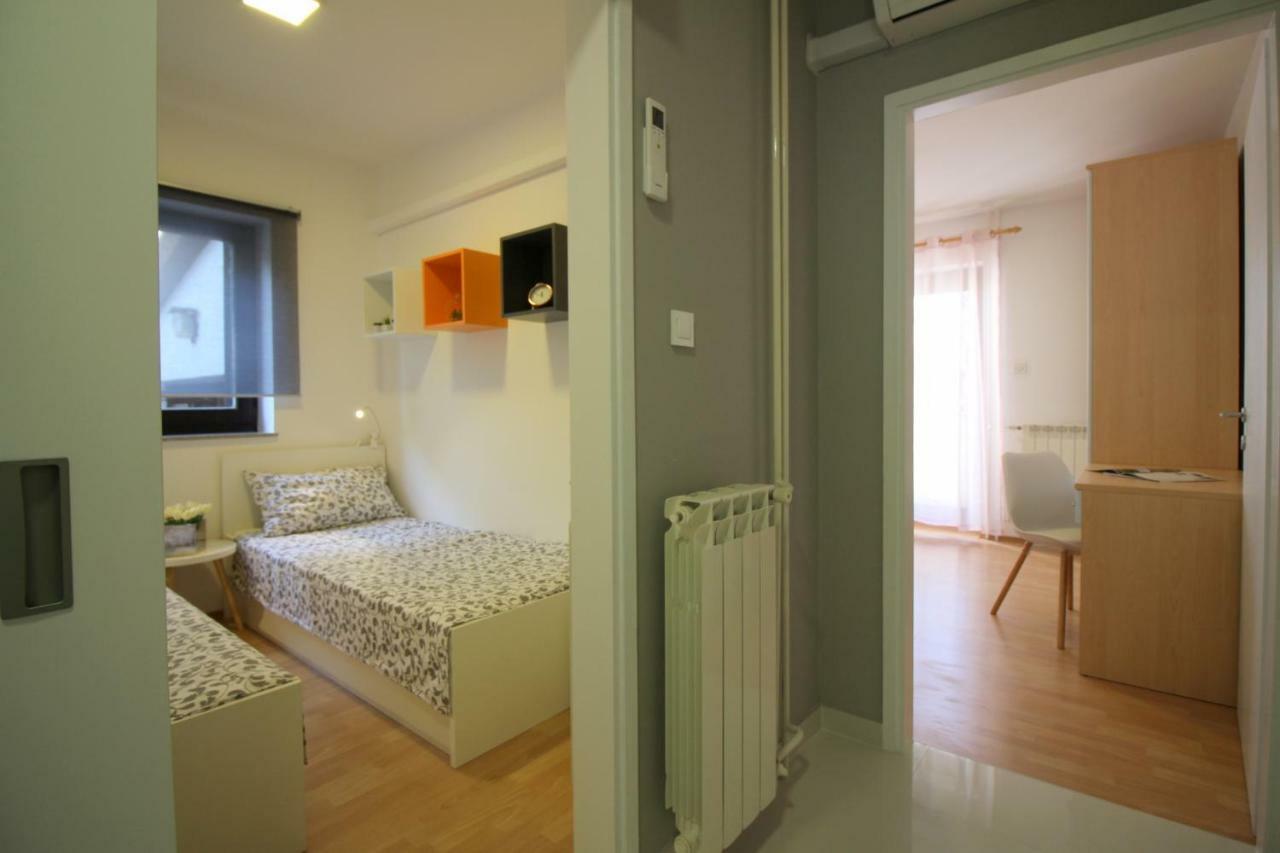 Apartments Sabina 波雷奇 外观 照片